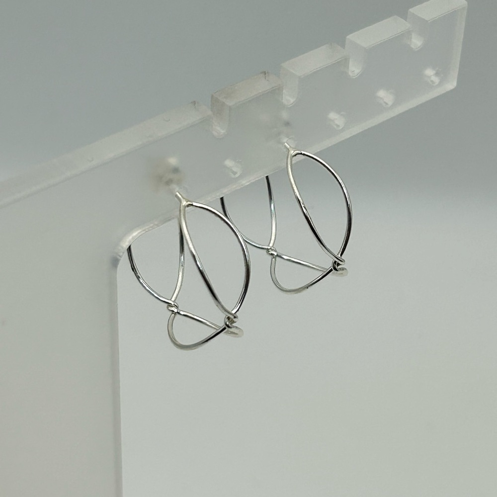 Sterling Silver Twisted Hoop Earrings Posts Stamped 925 Dainty 1" - Picture 5 of 9